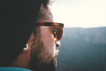 Cargar imagen en el visor de la galería, Regular Tortoise